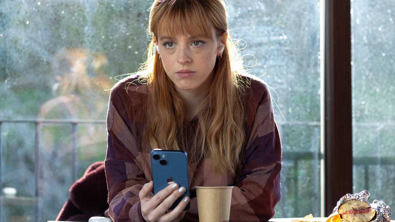 FR - Le Coucou de cristal (2025) (ES) 2