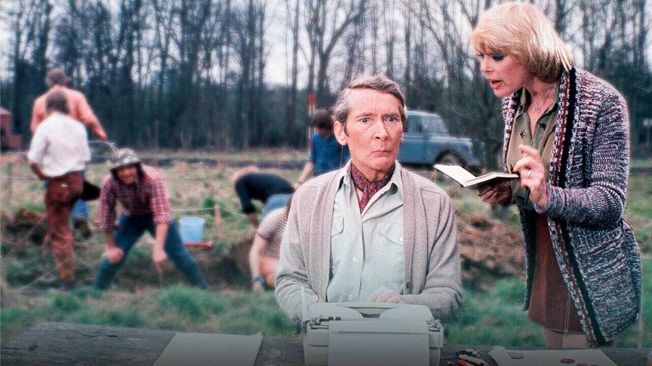 Carry On Behind 0