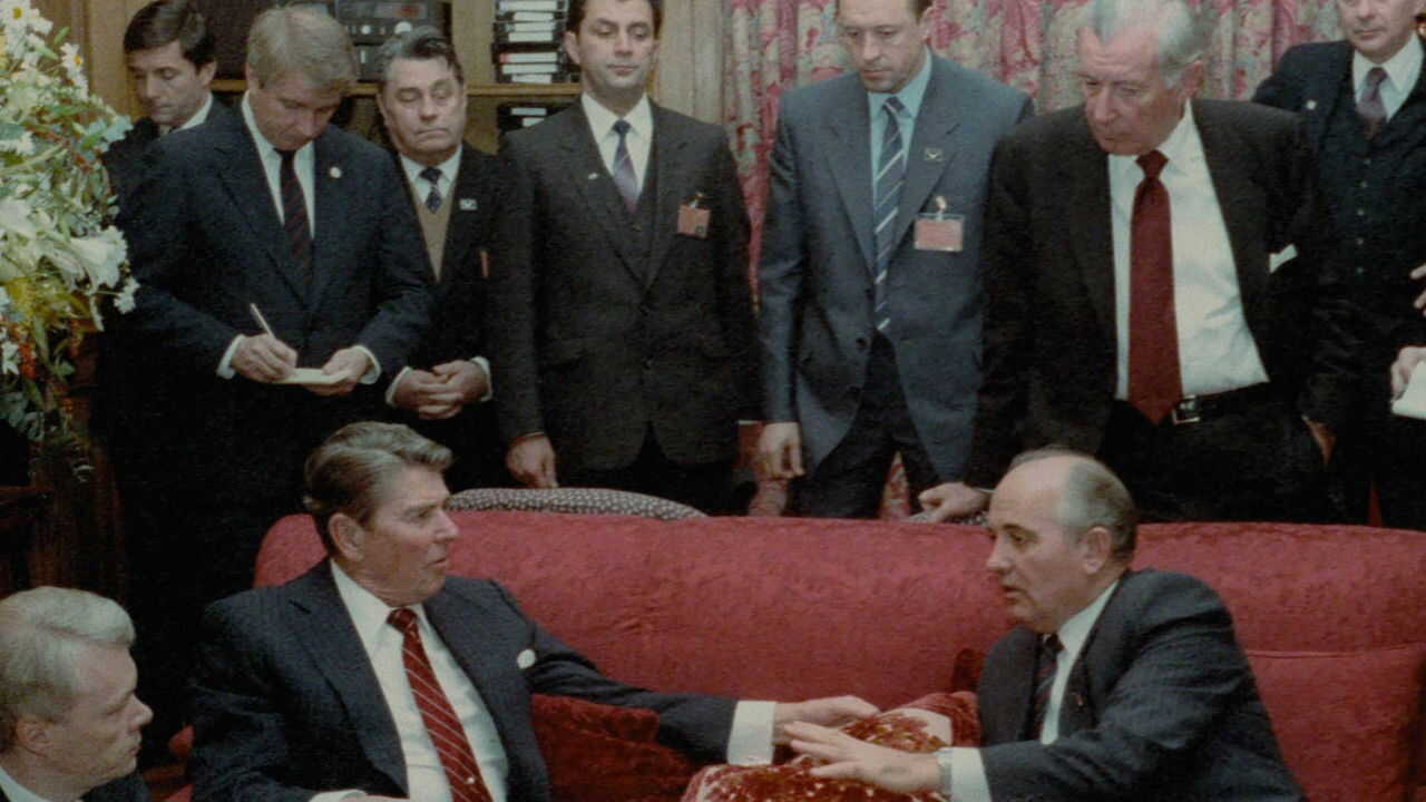 NF - Turning Point: The Bomb And The Cold War (2024) 4