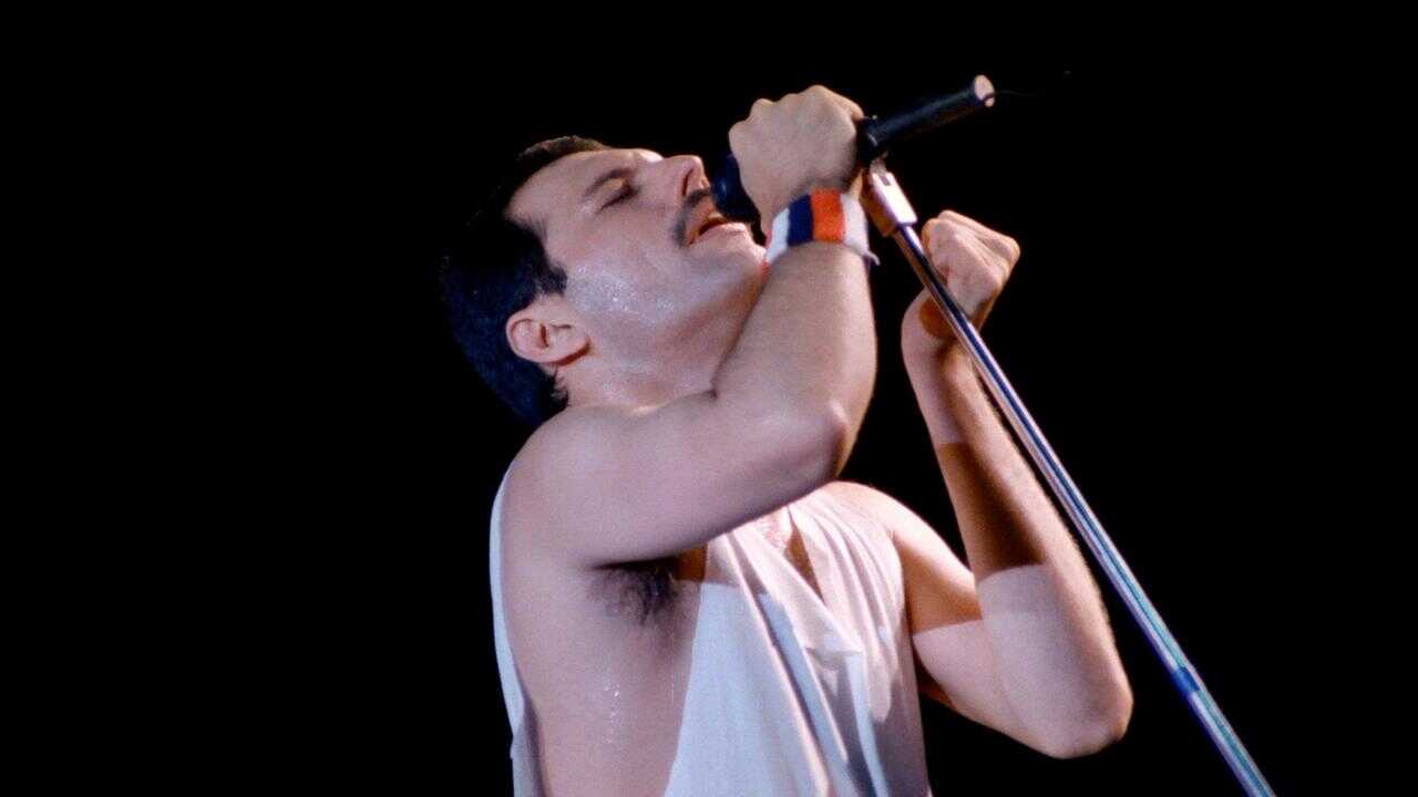Queen: Hungarian Rhapsody - Live in Budapest '86 0