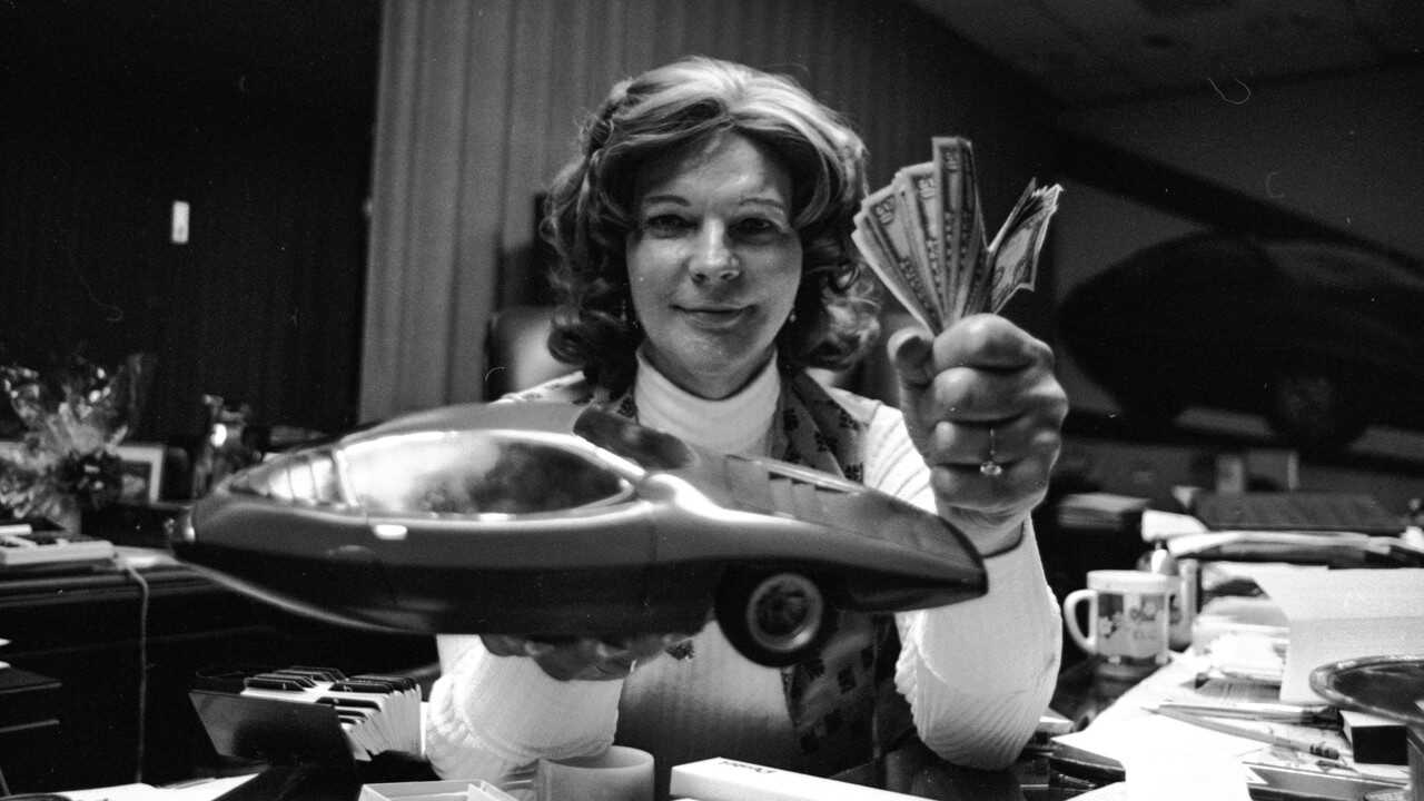 EN - The Lady and the Dale (2021) 1