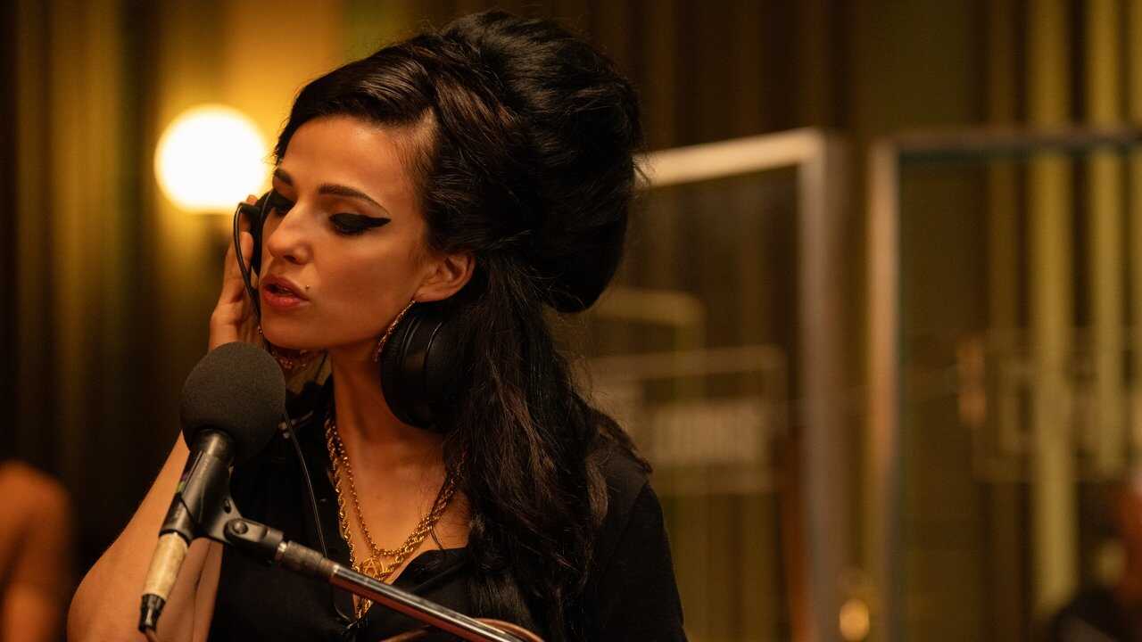 Back to Black. Historia Amy Winehouse (2024) 0