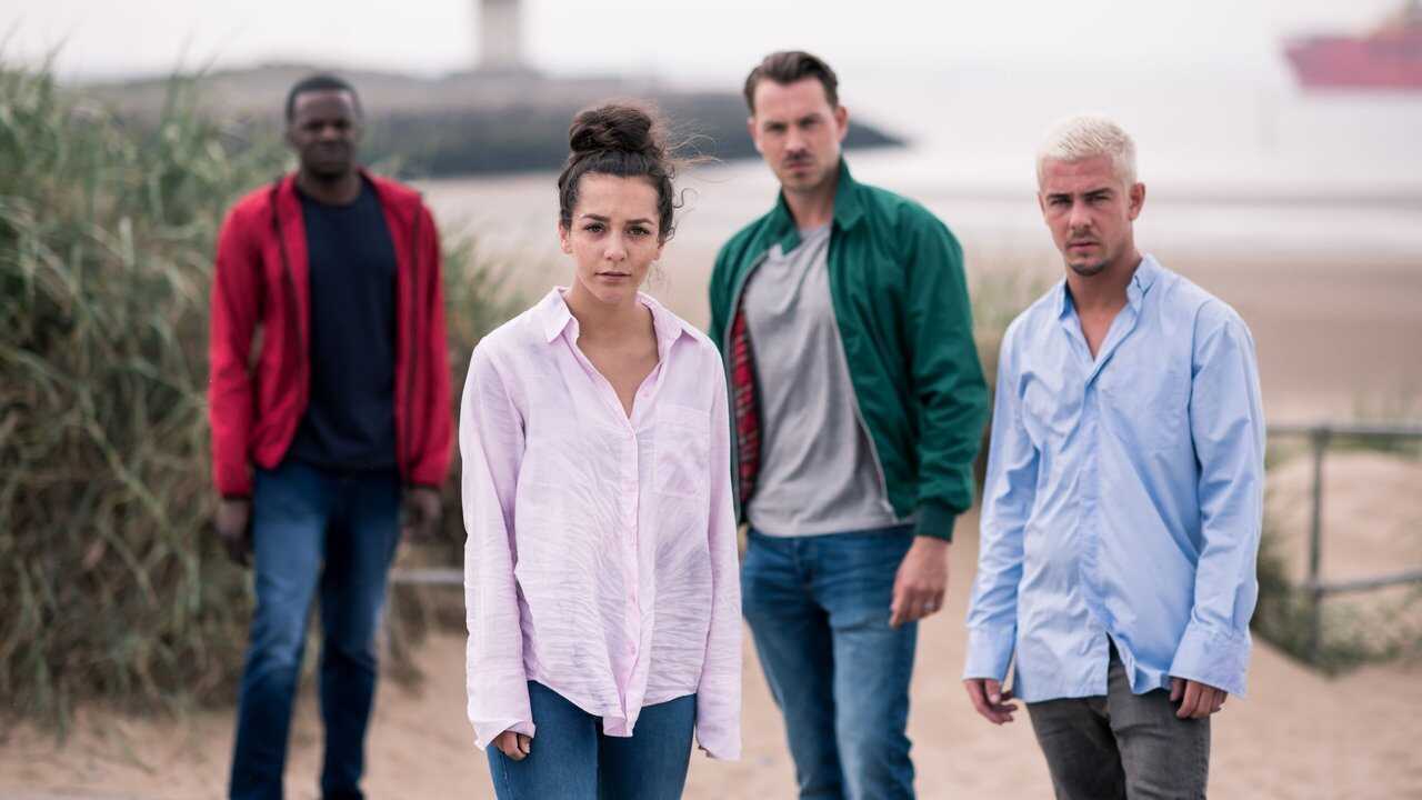 EN - Hollyoaks (1995) (GB) 0