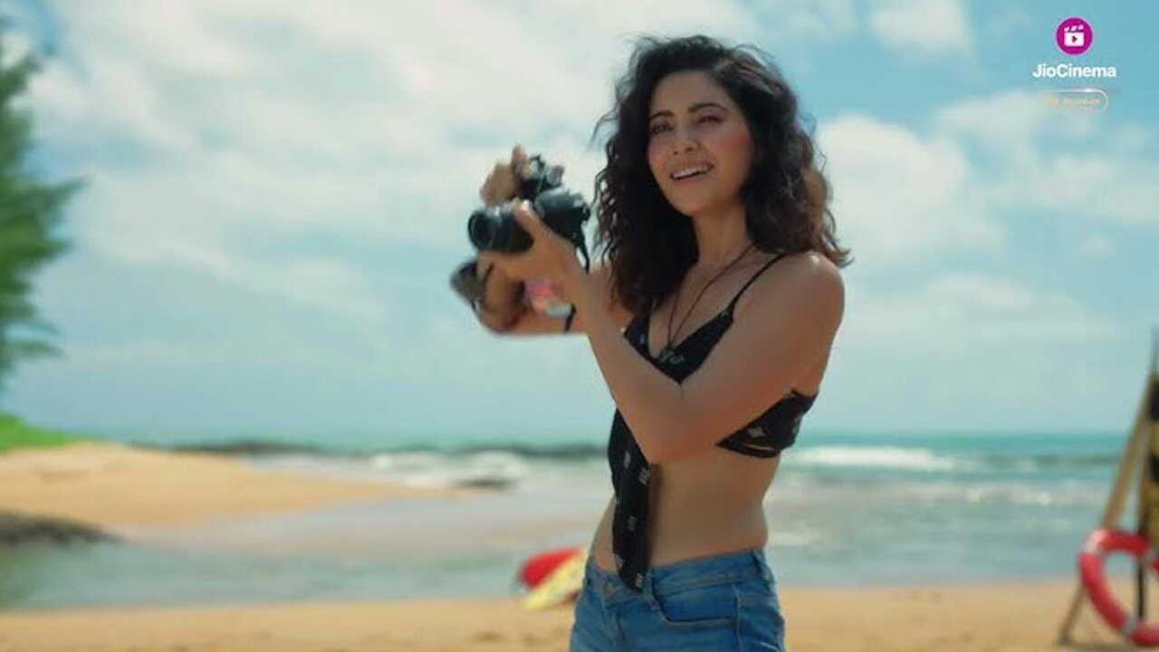 IN - Honeymoon Photographer (2024) 0