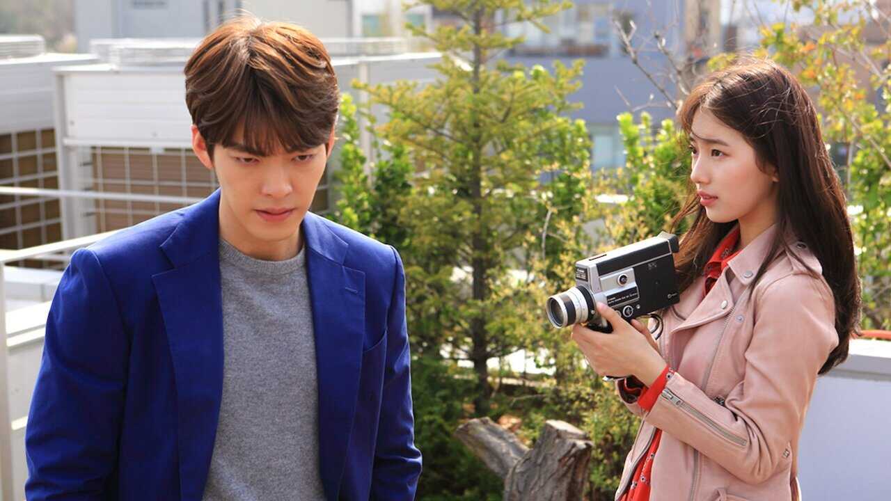 IN - Uncontrollably Fond (2016) 2