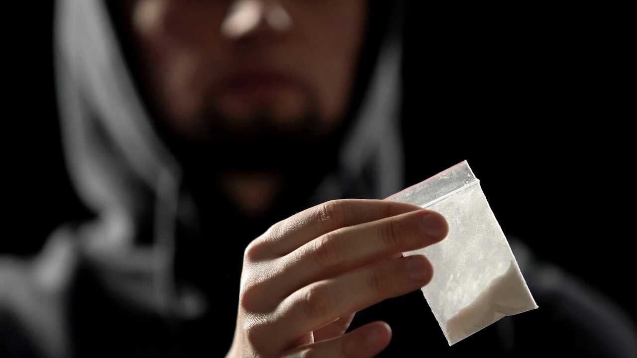 EN - Drugs, Inc. (2010) 0