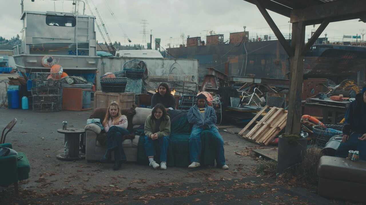 EN - Under The Bridge (2024) 0