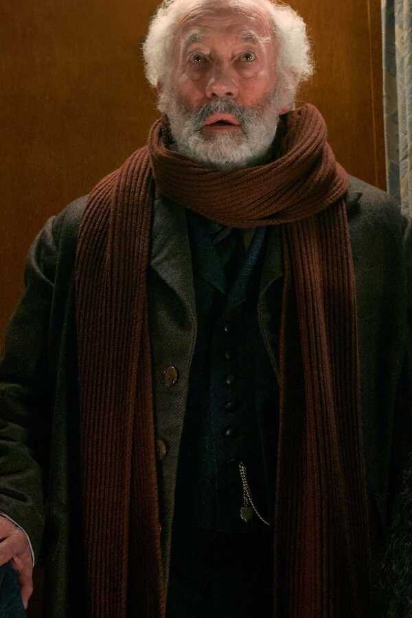 The Amazing Mr. Blunden (2021) 0