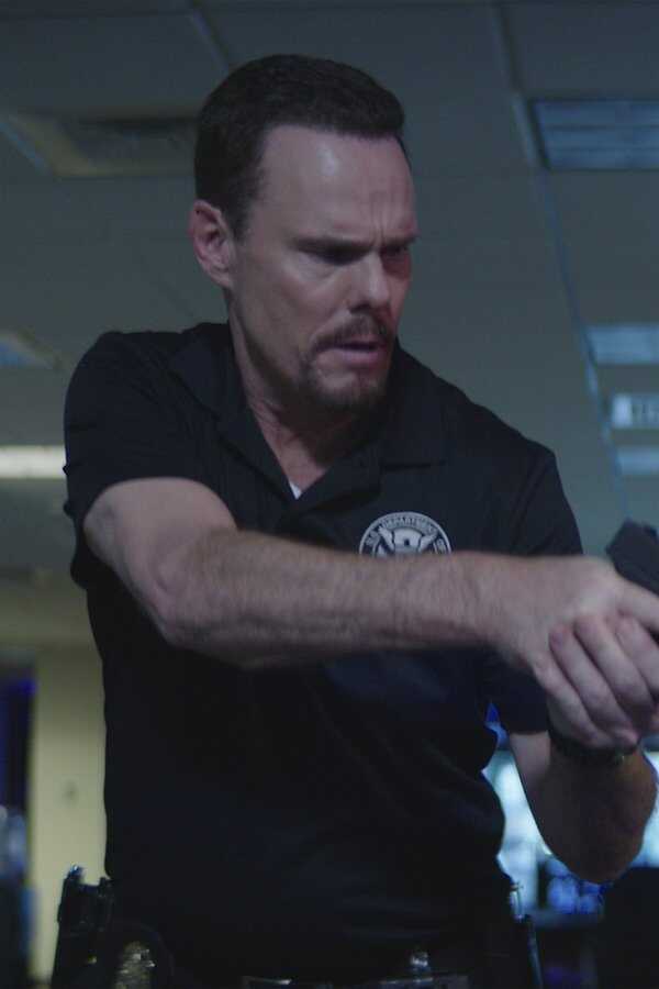 Wire Room (2022) 0
