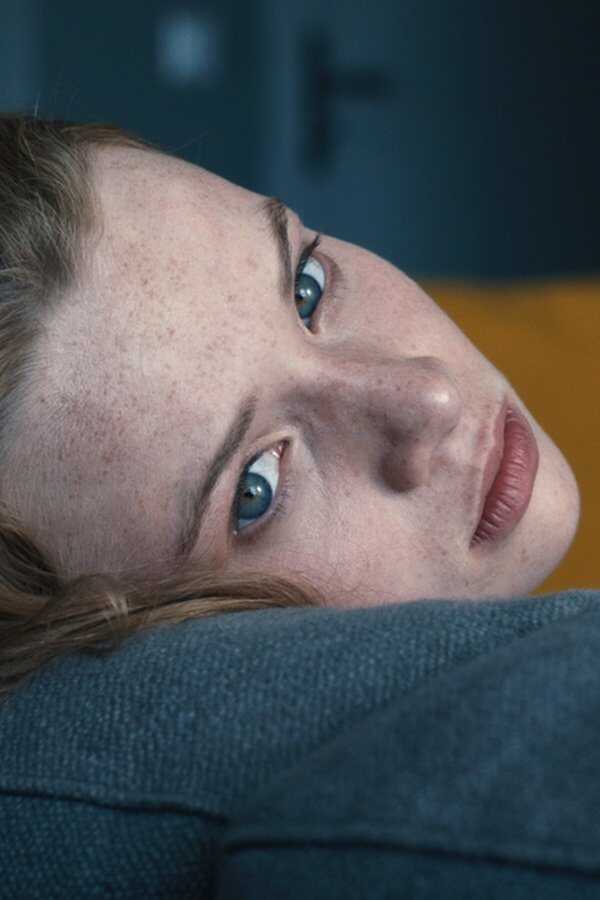 Blue My Mind (2017) 0