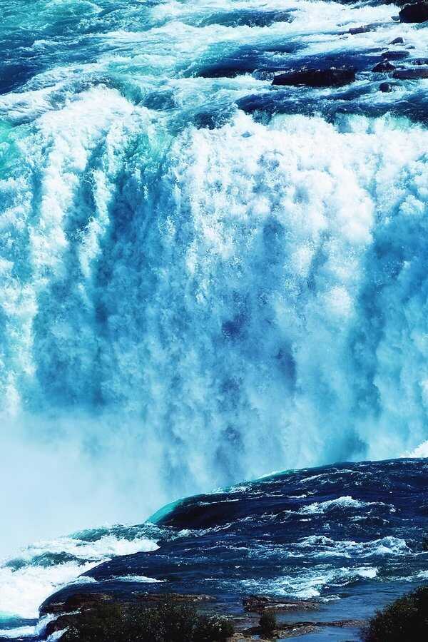 Chasing Niagara (2016) 0