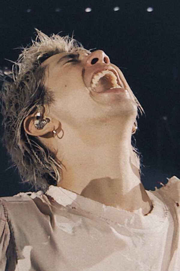 Flip a Coin: ONE OK ROCK Documentary (2021) 0