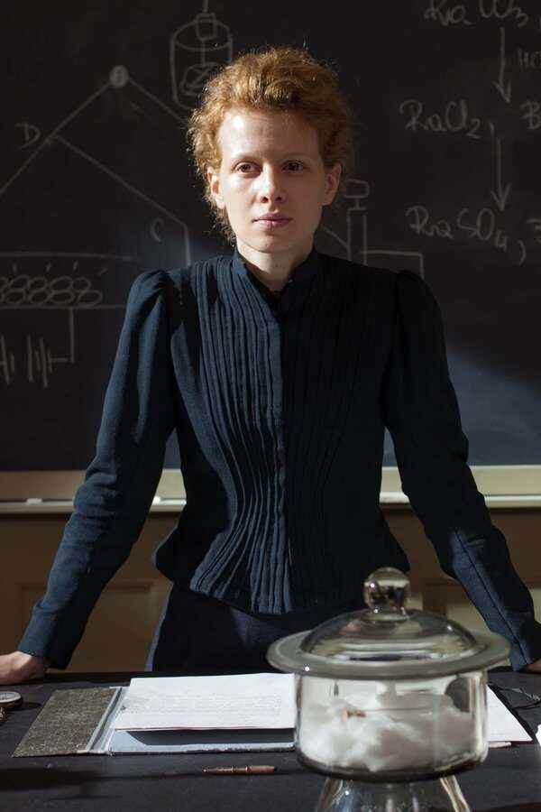 Marie Curie (2016) 0