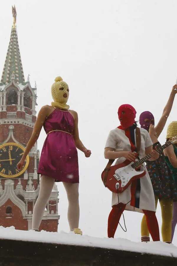 Pussy Riot, rage against Poutine (2023) 0