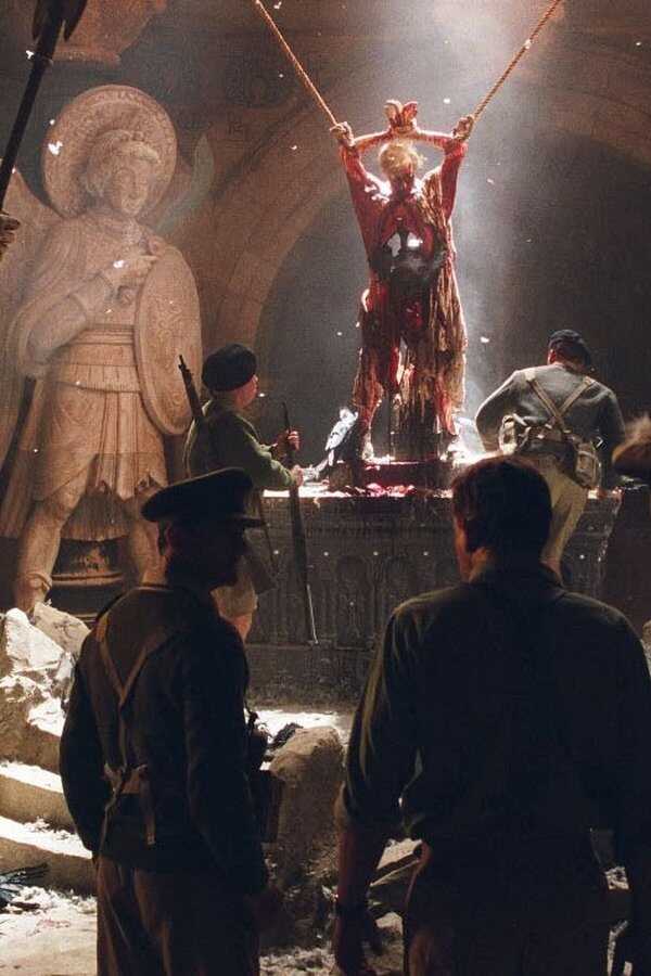 El exorcista: El comienzo (2004) 0