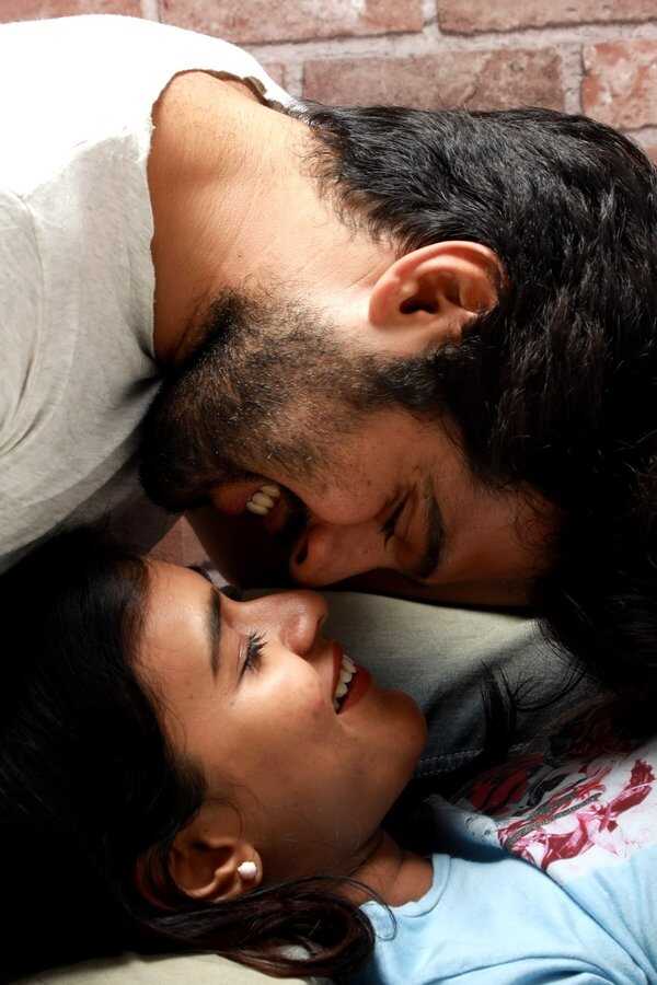 24 కిసెస్ (2018) 0