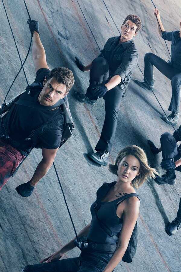 Seria Niezgodna: Wierna (2016) 0