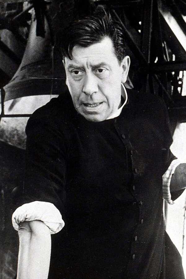 Le Petit Monde de Don Camillo (1952) 0