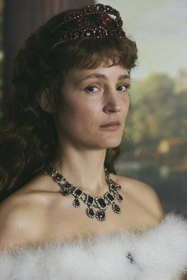 La emperatriz rebelde (2022) 0
