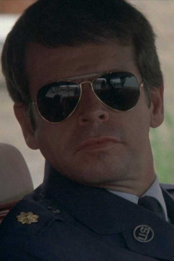 Rolling Thunder (1977) 0