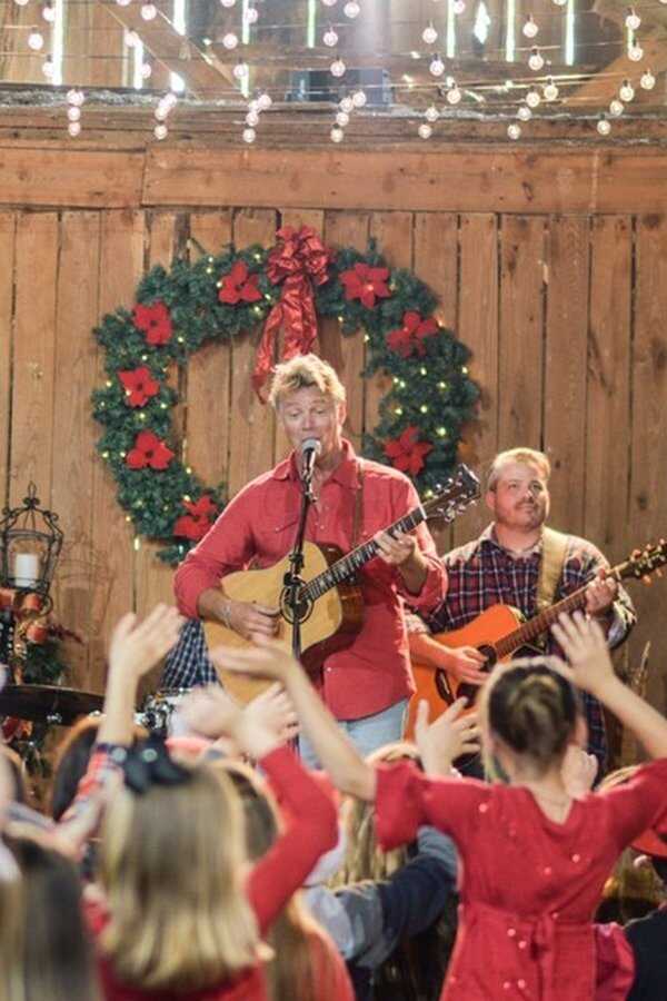 The Farmer and the Belle: Saving Santaland (2020) 0