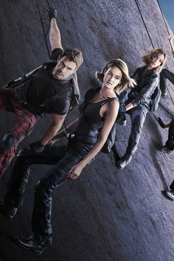 Divergente 3 : Au-delà du mur (2016) 0