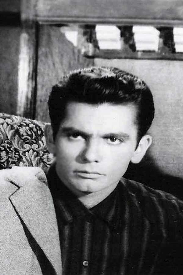 الشموع السوداء (1962) 0