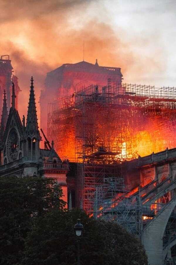 Notre-Dame on Fire (2022) 0