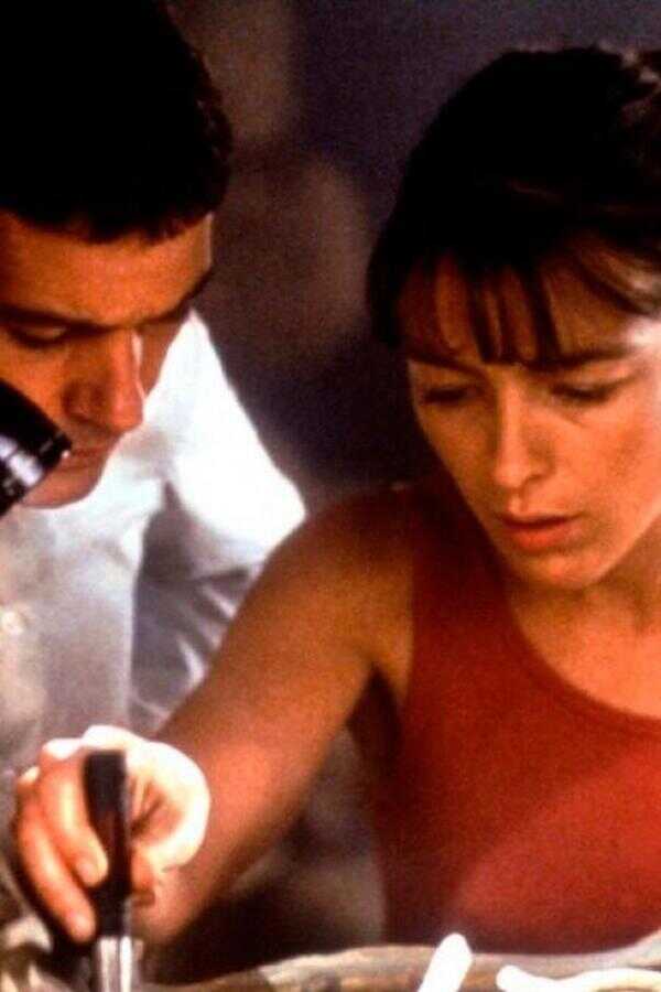 El cuerpo (2001) 0