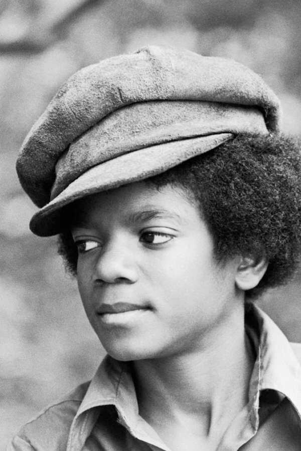 Michael Jackson - The Life of an Icon (2011) 0