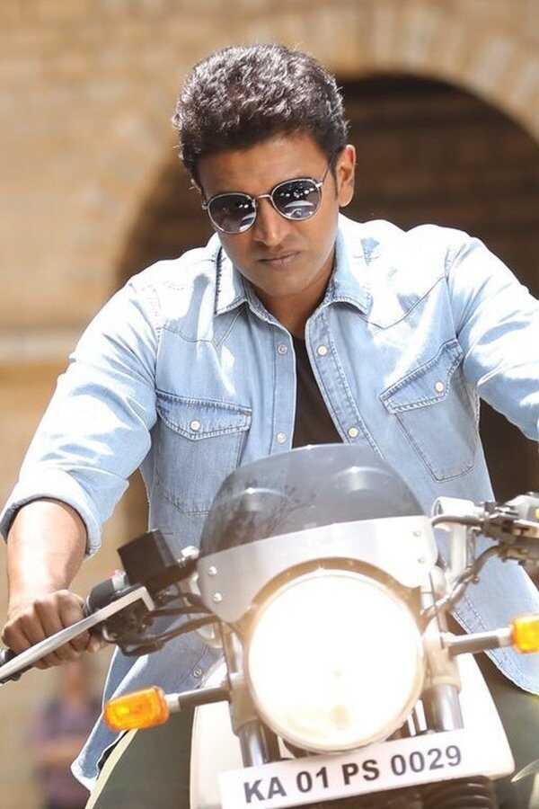 ಯುವರತ್ನ (2021) 0