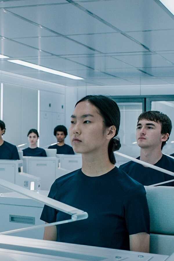 Voyagers (2021) 0