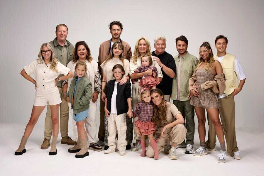 NL - DE FROGERS: HAPPY CAMPERS (2023) 4