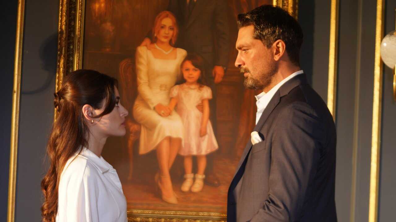 EN - Aynadaki Yabanci - Stranger in the Mirror (2025) (TR) 2