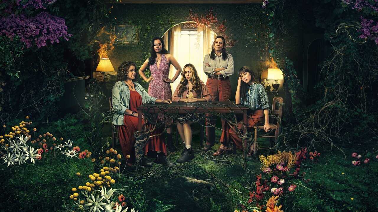 EN - The Lost Flowers Of Alice Hart 4K (2023) 4