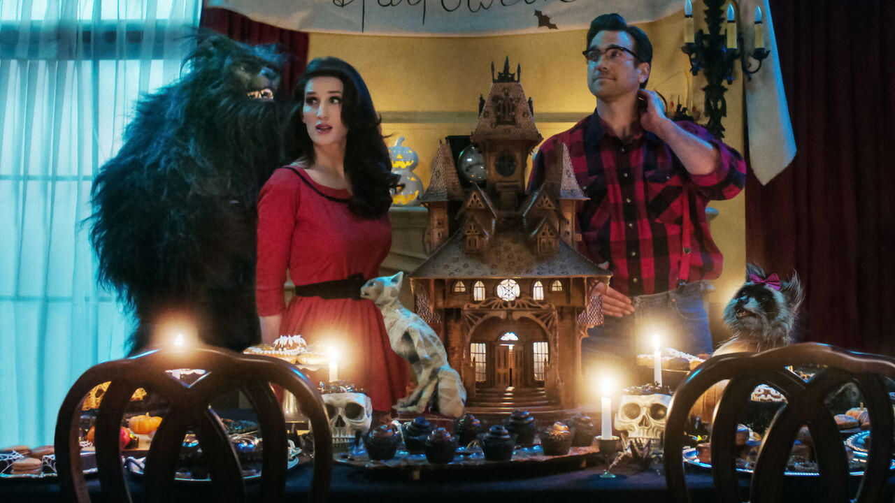 EN - The Curious Creations Of Christine McConnell 0