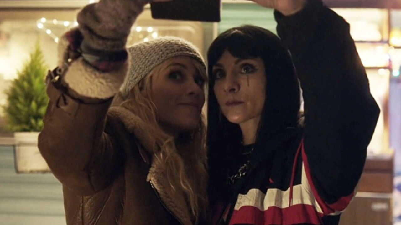 AR - Vis a Vis: El Oasis (2020) (ES) 2